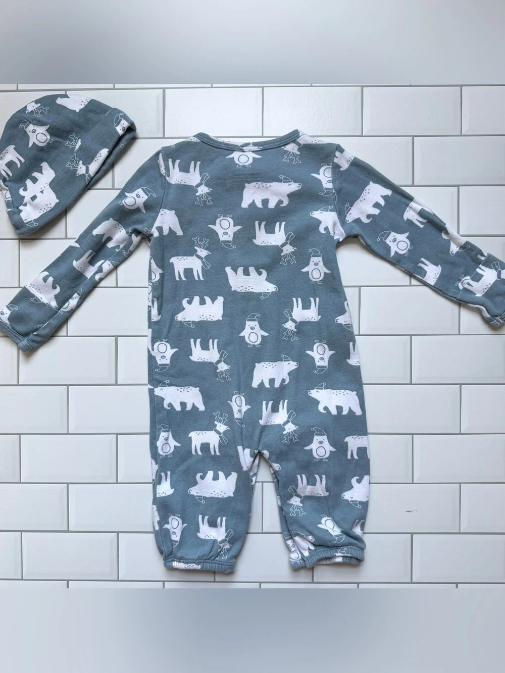 3M🐻‍❄️ Carter’s Arctic Animals Santa Hats Snap Up Jumpsuit Onesie & Hat Holiday